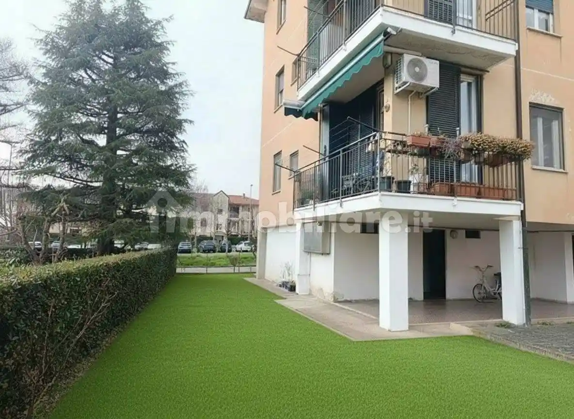 Appartamento in vendita a Lomazzo