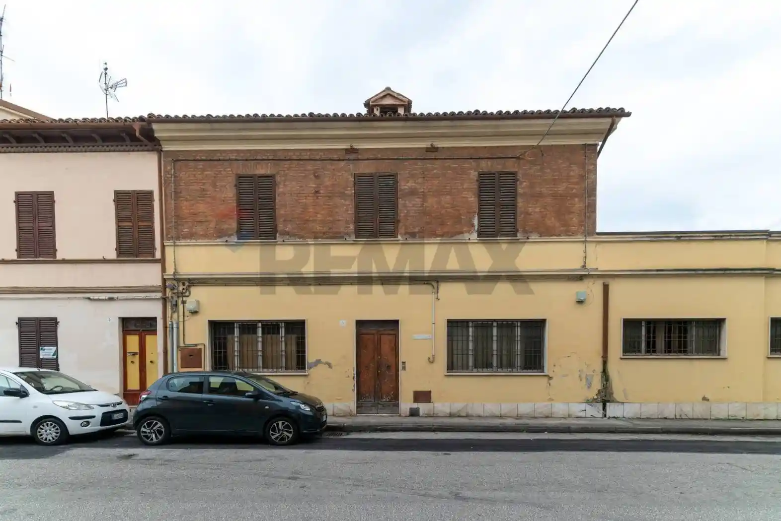 Palazzo - Edificio in vendita a Jesi