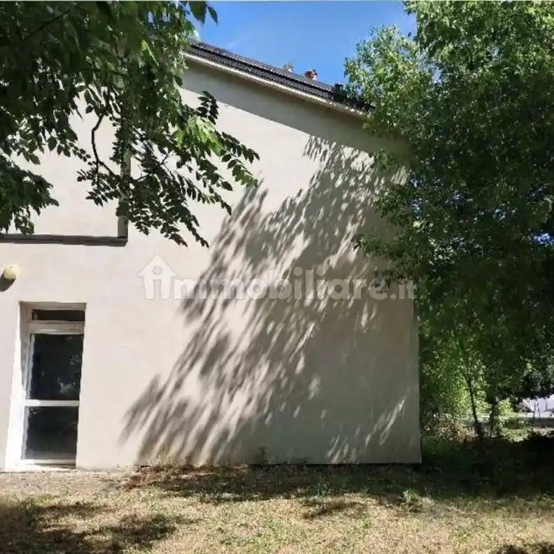 Casa indipendente in vendita a Bondeno