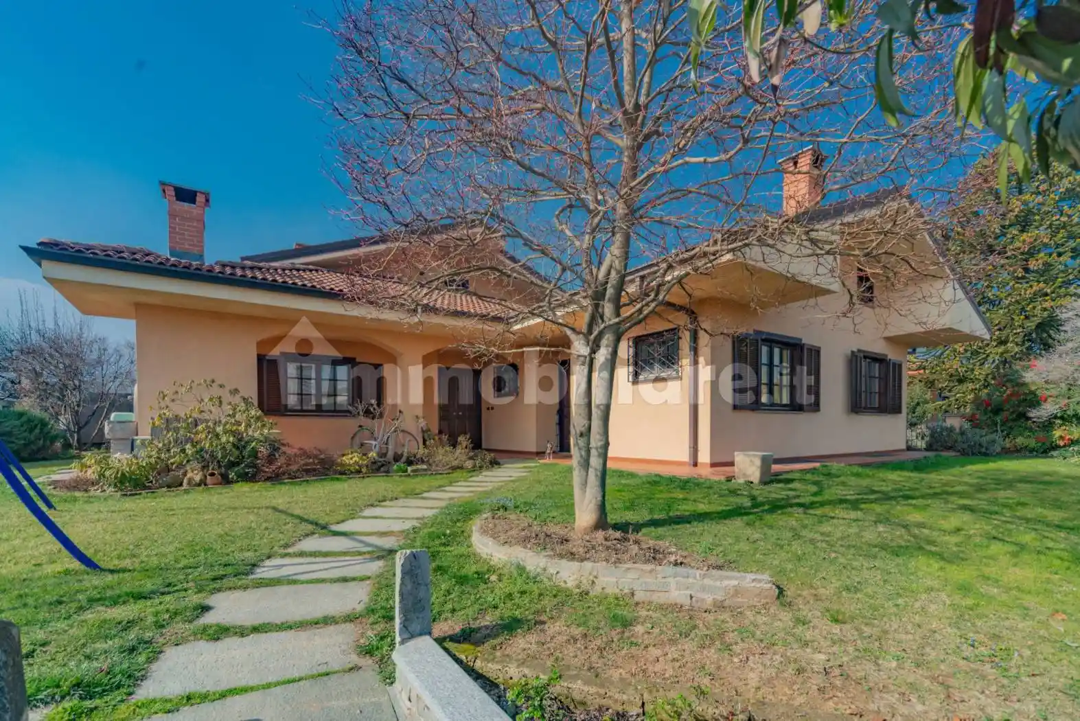 Villa in vendita a Caraglio