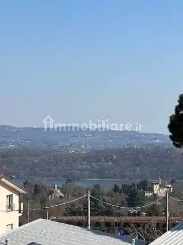 Appartamento in vendita a Albavilla