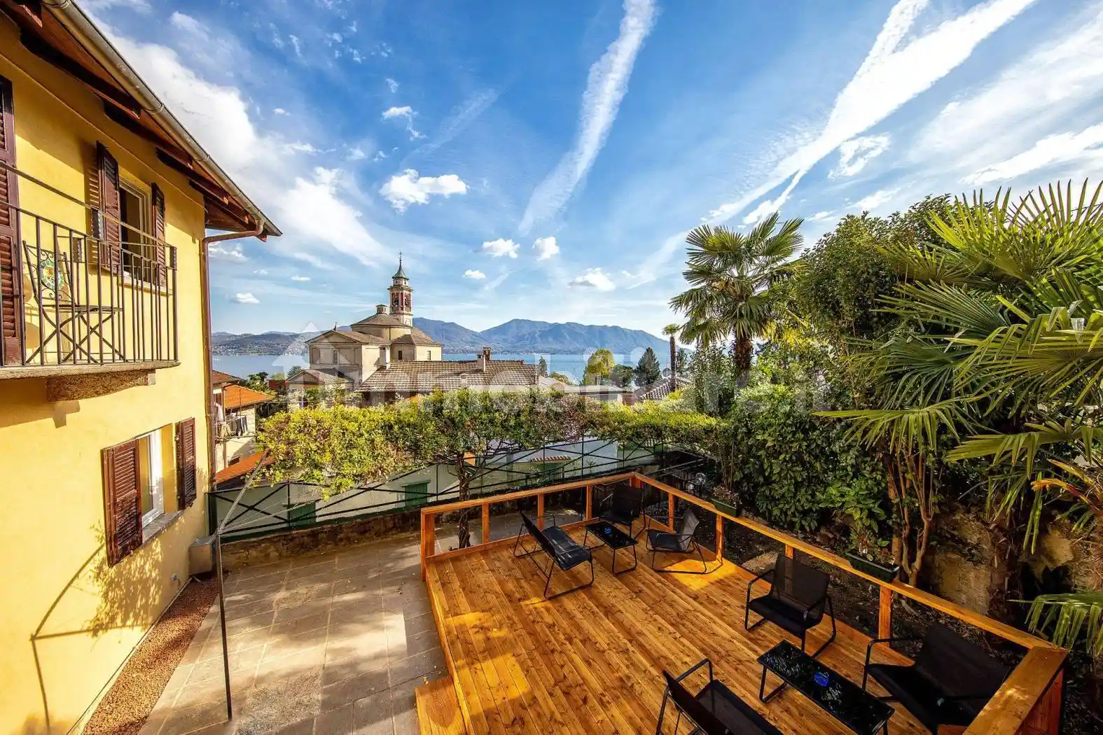 Casa indipendente in affitto a Cannero Riviera