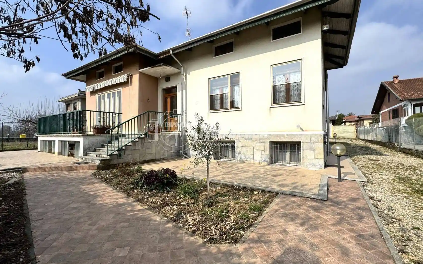 Villa in vendita a Ponderano