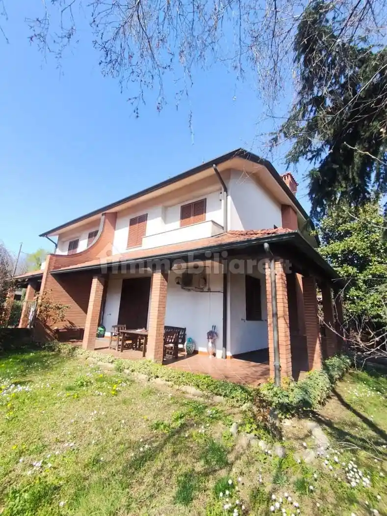 Villa in vendita a Paderno Dugnano