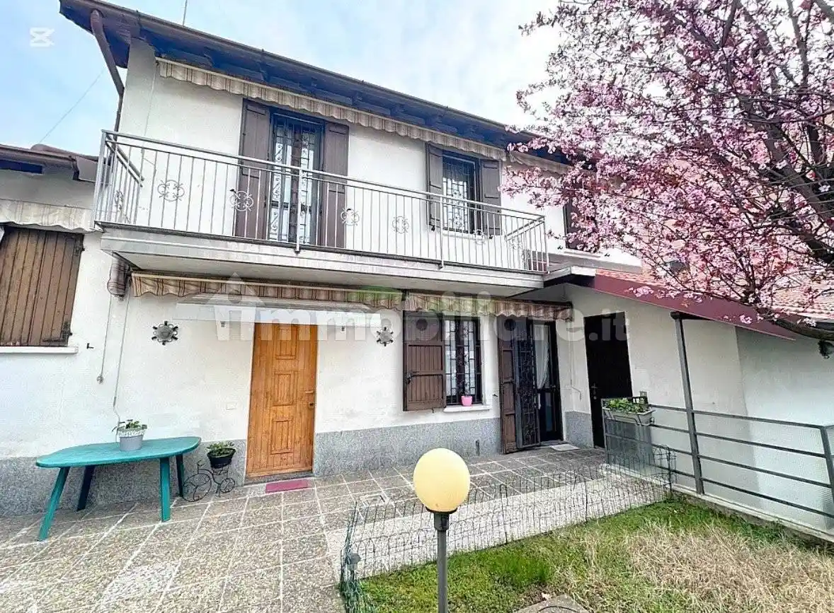 Villa in vendita a Castellanza