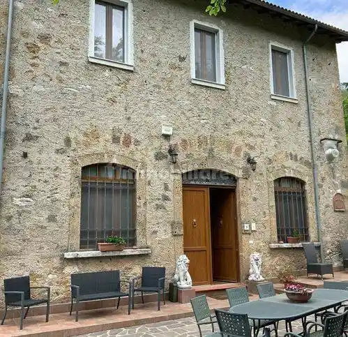 Villa in vendita a Molazzana