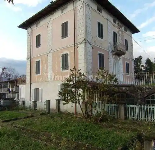 Villa in vendita a Barga