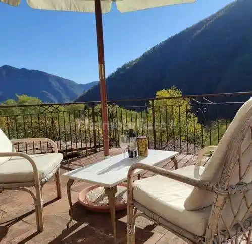 Rustico - Casale in vendita a Borgo a Mozzano