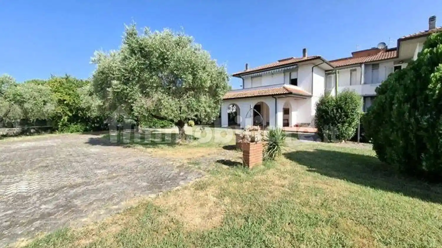 Villa in vendita a Collesalvetti