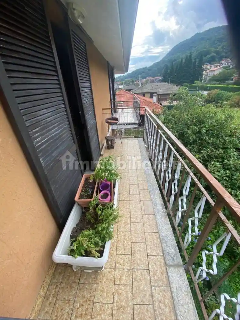 Appartamento in affitto a Marchirolo