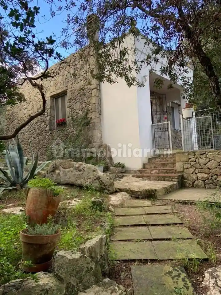 Villa in affitto a Maglie