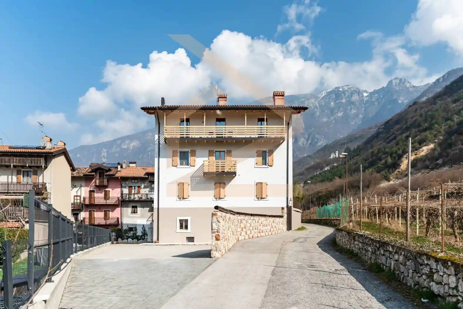 Villa in vendita a Ala