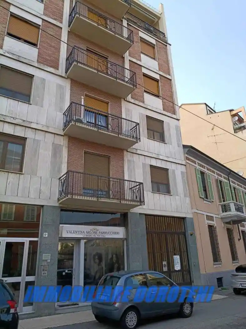 Appartamento in vendita a Vercelli