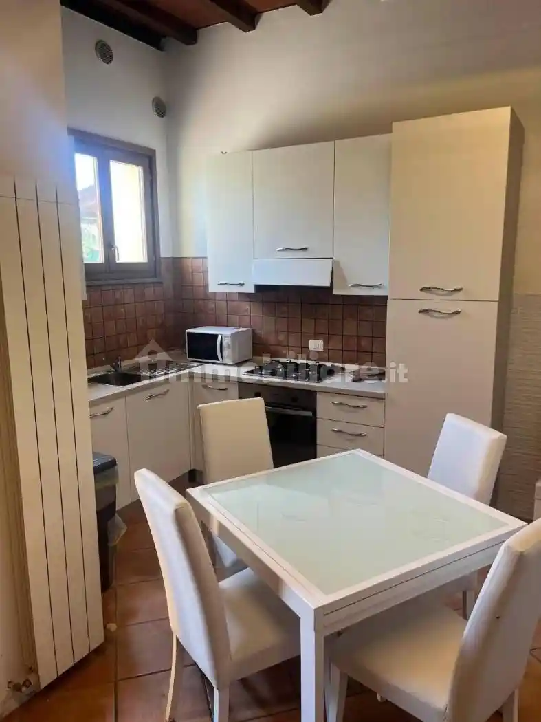 Appartamento in vendita a Cascina