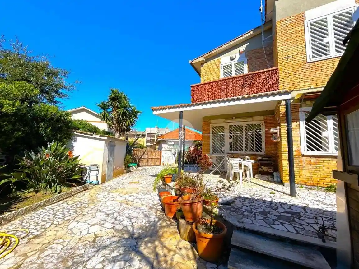 Villa in vendita a Anzio