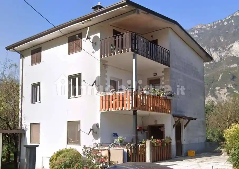 Appartamento in vendita a Esine