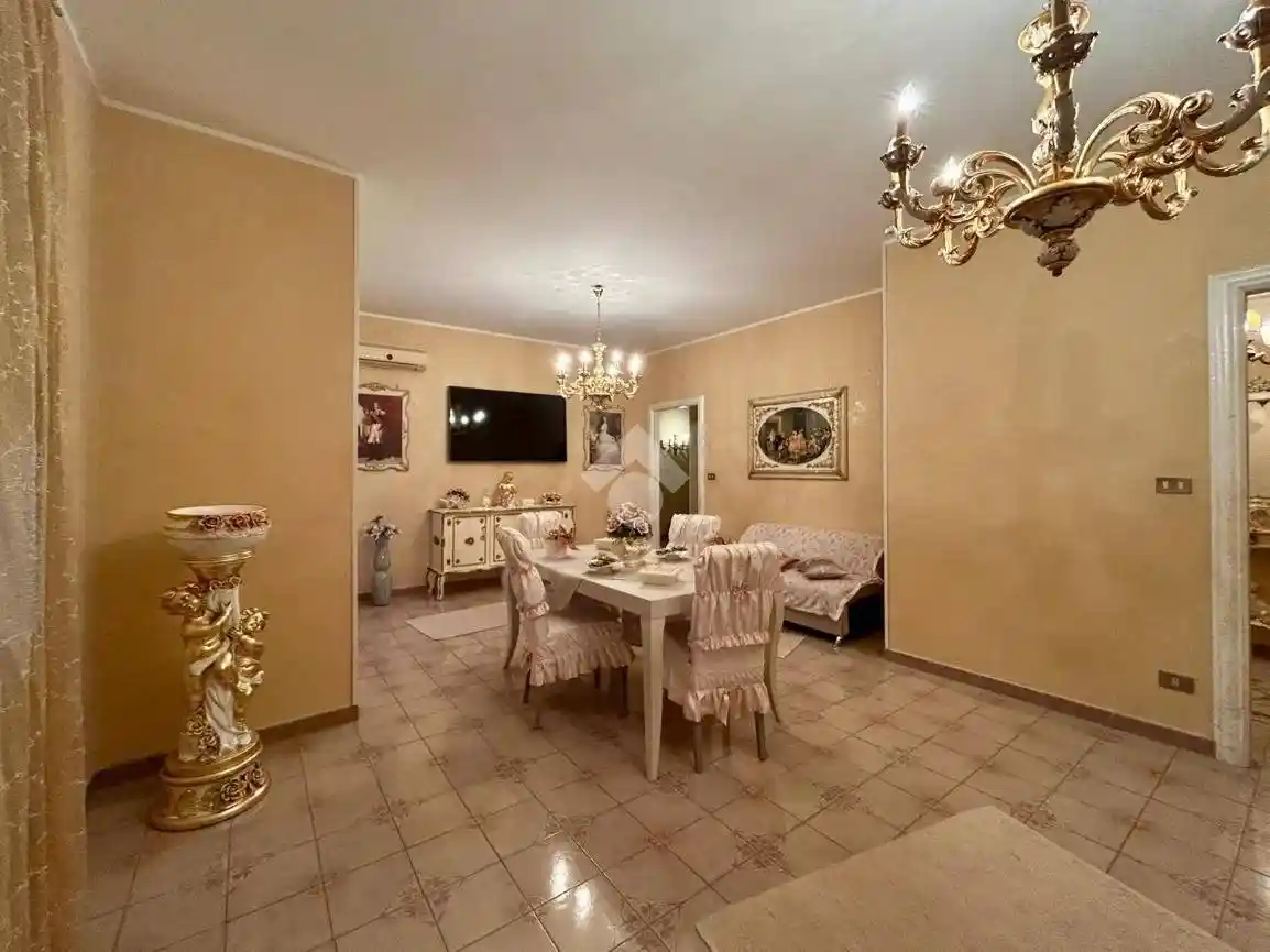 Appartamento in vendita a Palermo