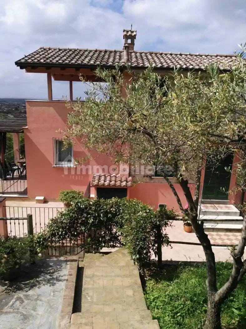 Villa in affitto a Seravezza