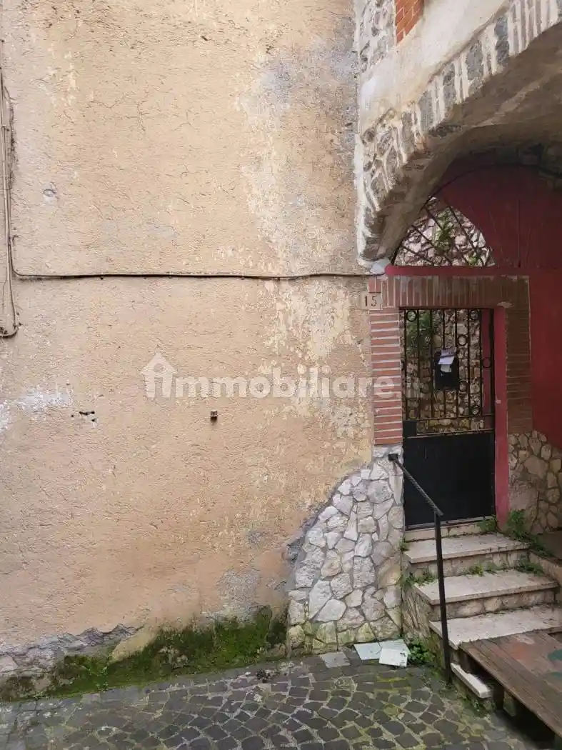 Appartamento in vendita a Montelanico