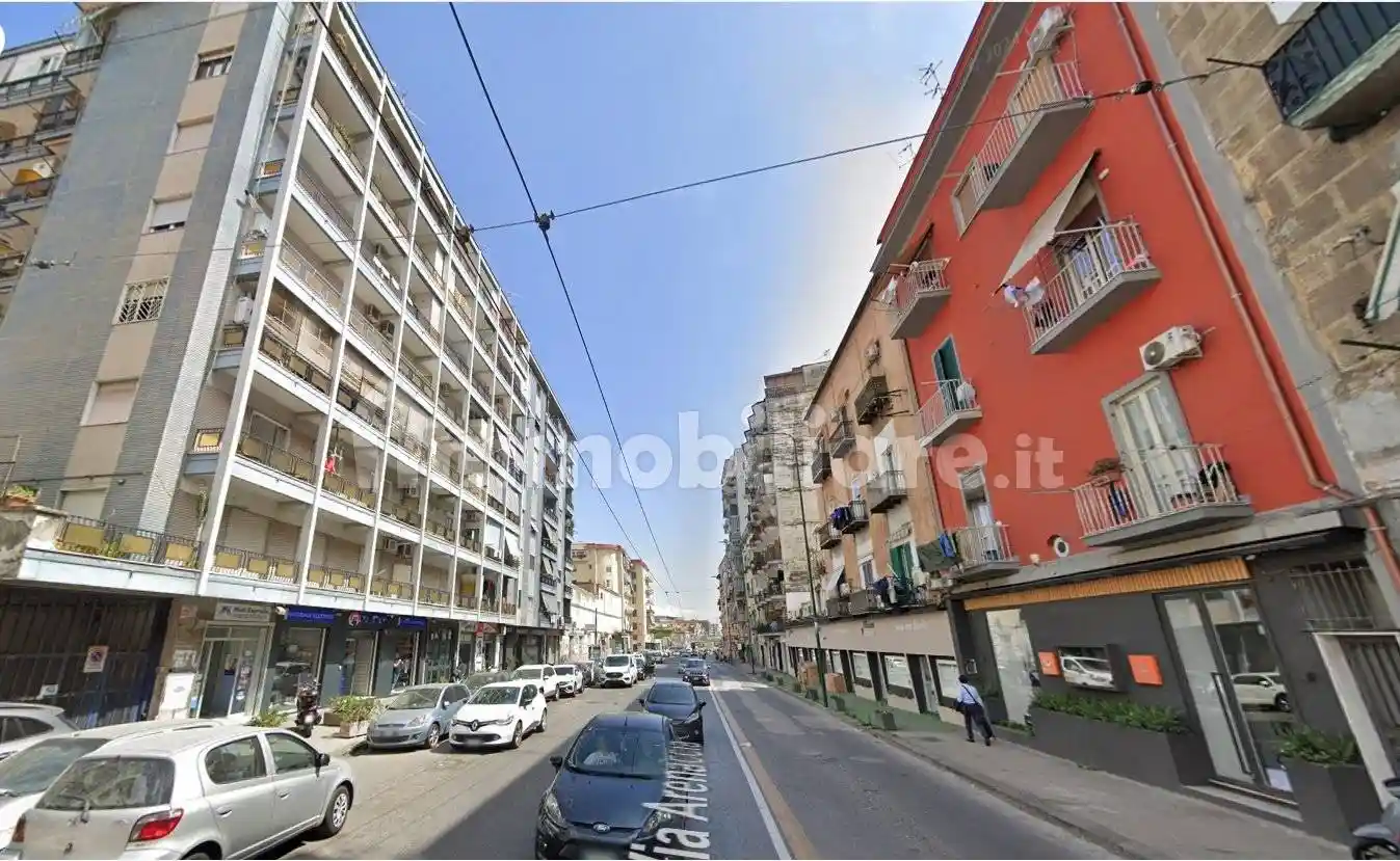 Appartamento in vendita a Napoli