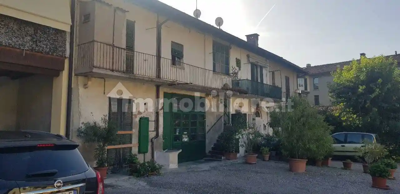 Appartamento in vendita a Arosio