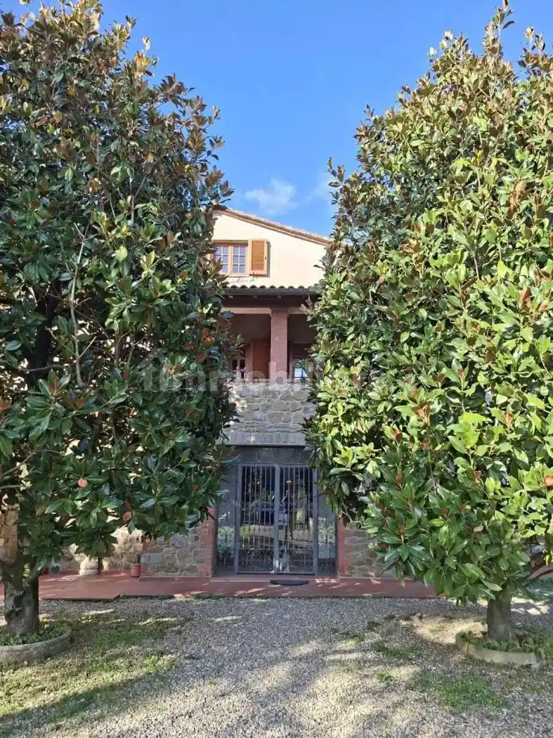 Rustico - Casale in vendita a Arezzo