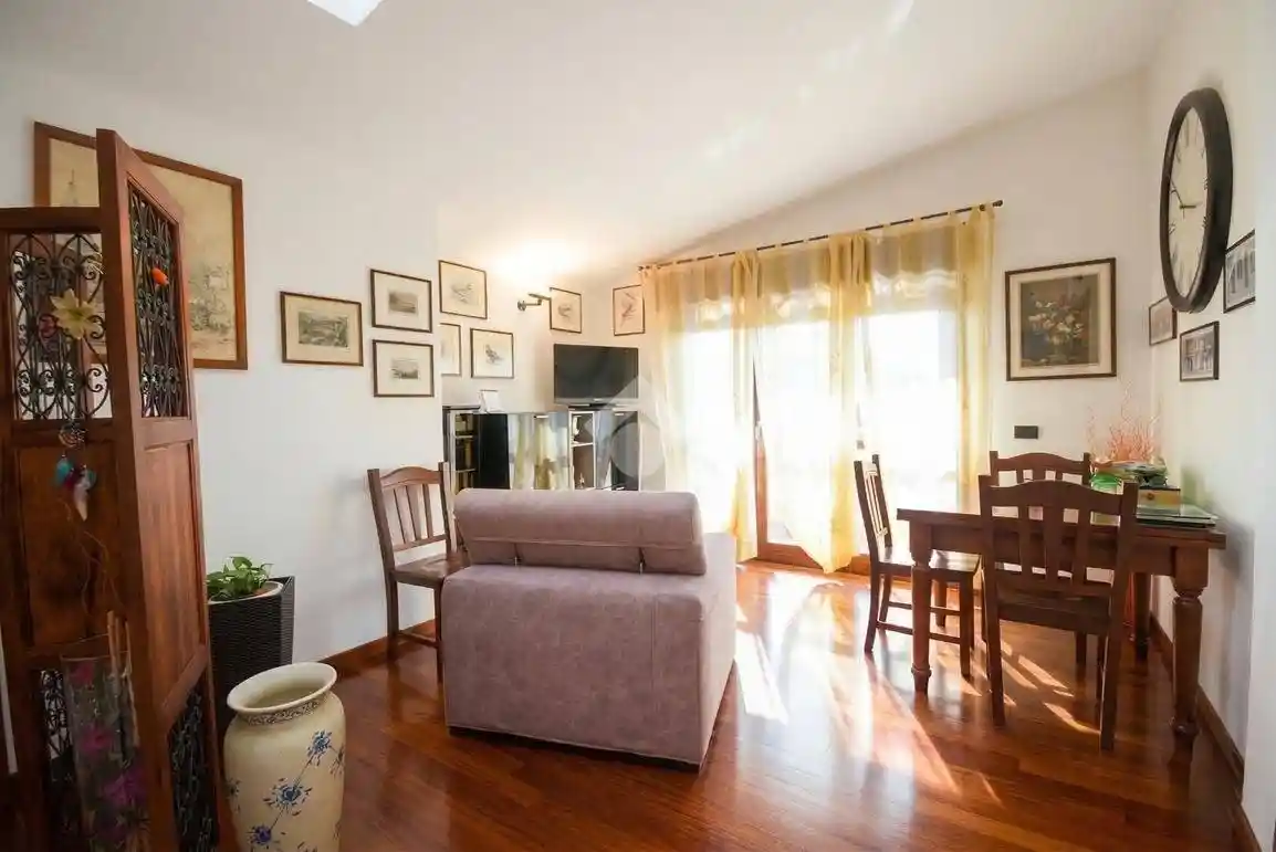 Appartamento in vendita a Seregno