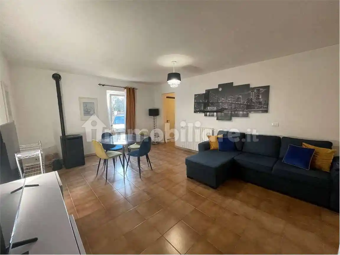 Casa indipendente in affitto a Castelnuovo Magra