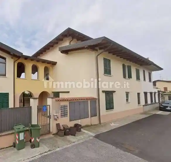 Appartamento in vendita a Rovato