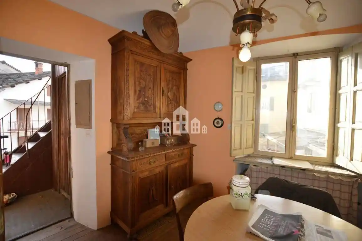 Appartamento in vendita a Valchiusa