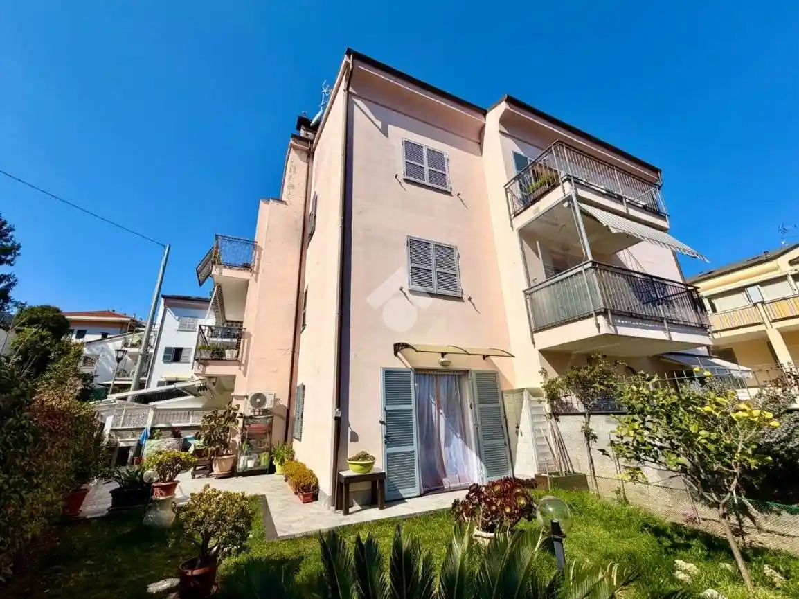 Appartamento in vendita a Albenga