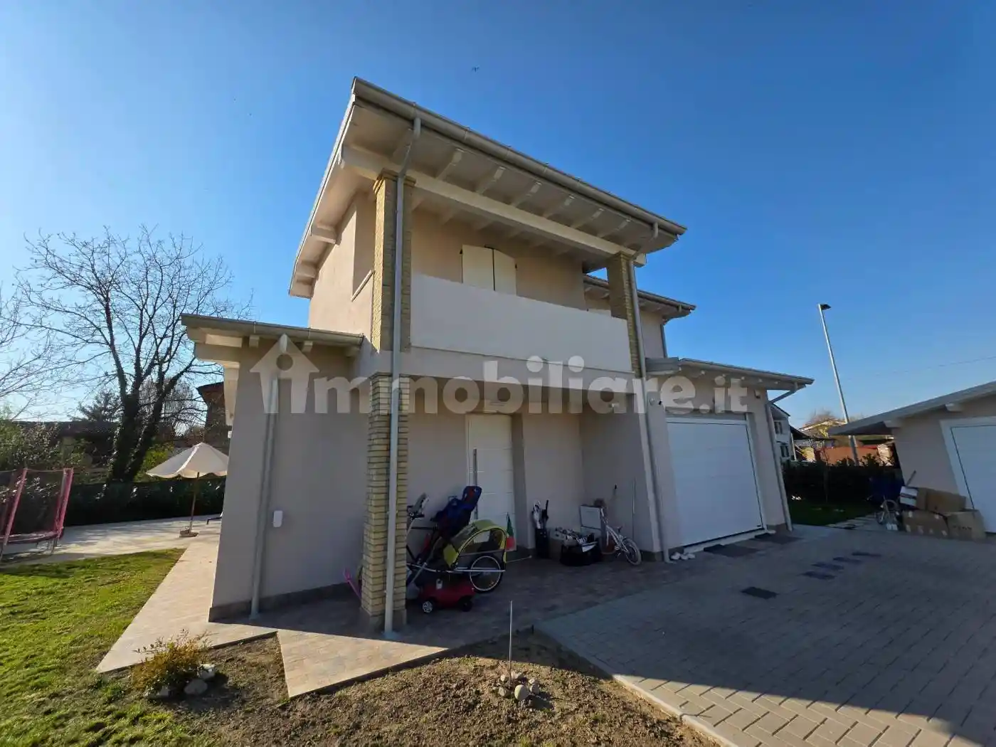 Villa in vendita a Sissa Trecasali