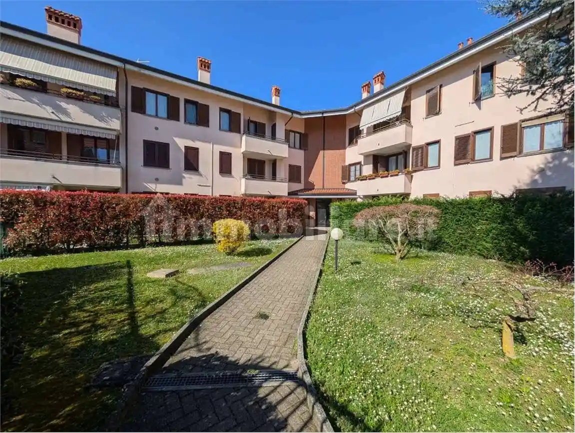 Appartamento in vendita a Cavenago di Brianza