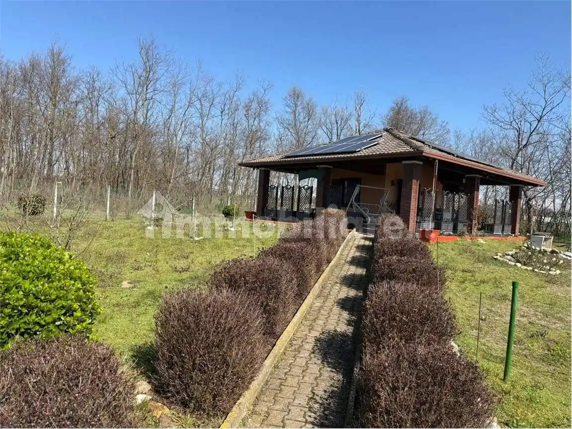 Casa indipendente in vendita a Cressa