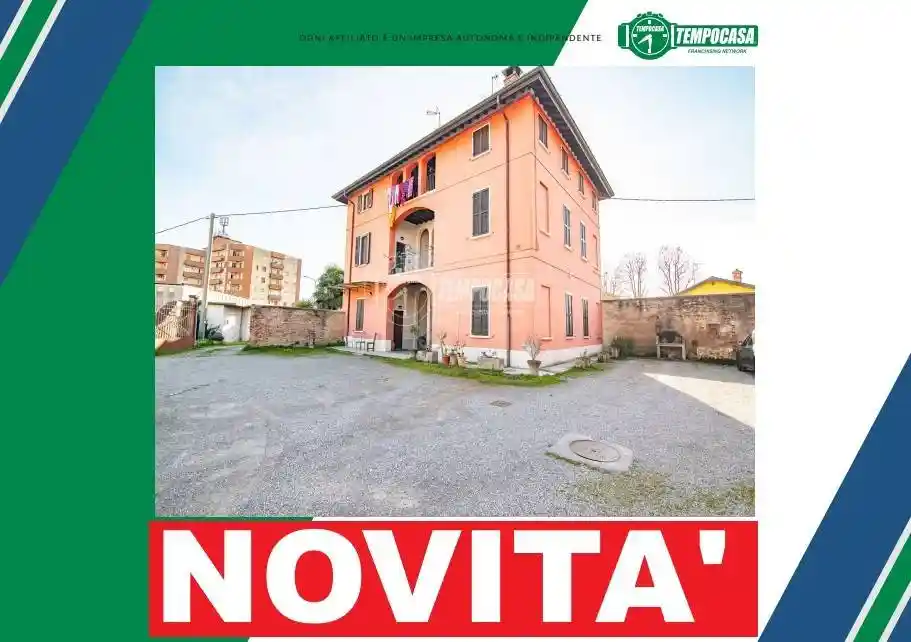 Appartamento in vendita a Vaprio d'Adda