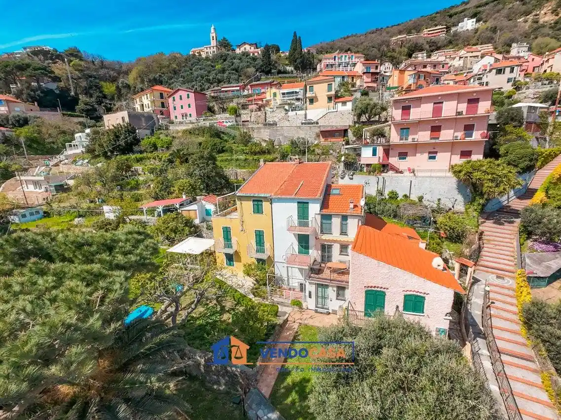 Casa indipendente in vendita a Bergeggi