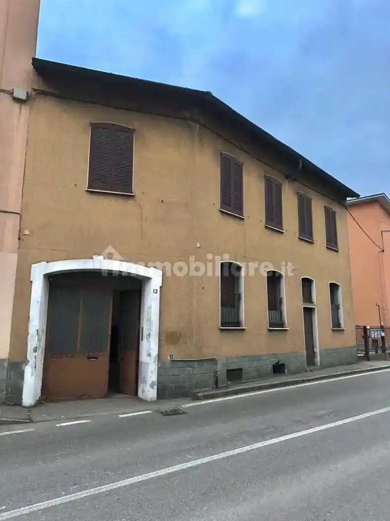 Palazzo - Edificio in vendita a Bresso