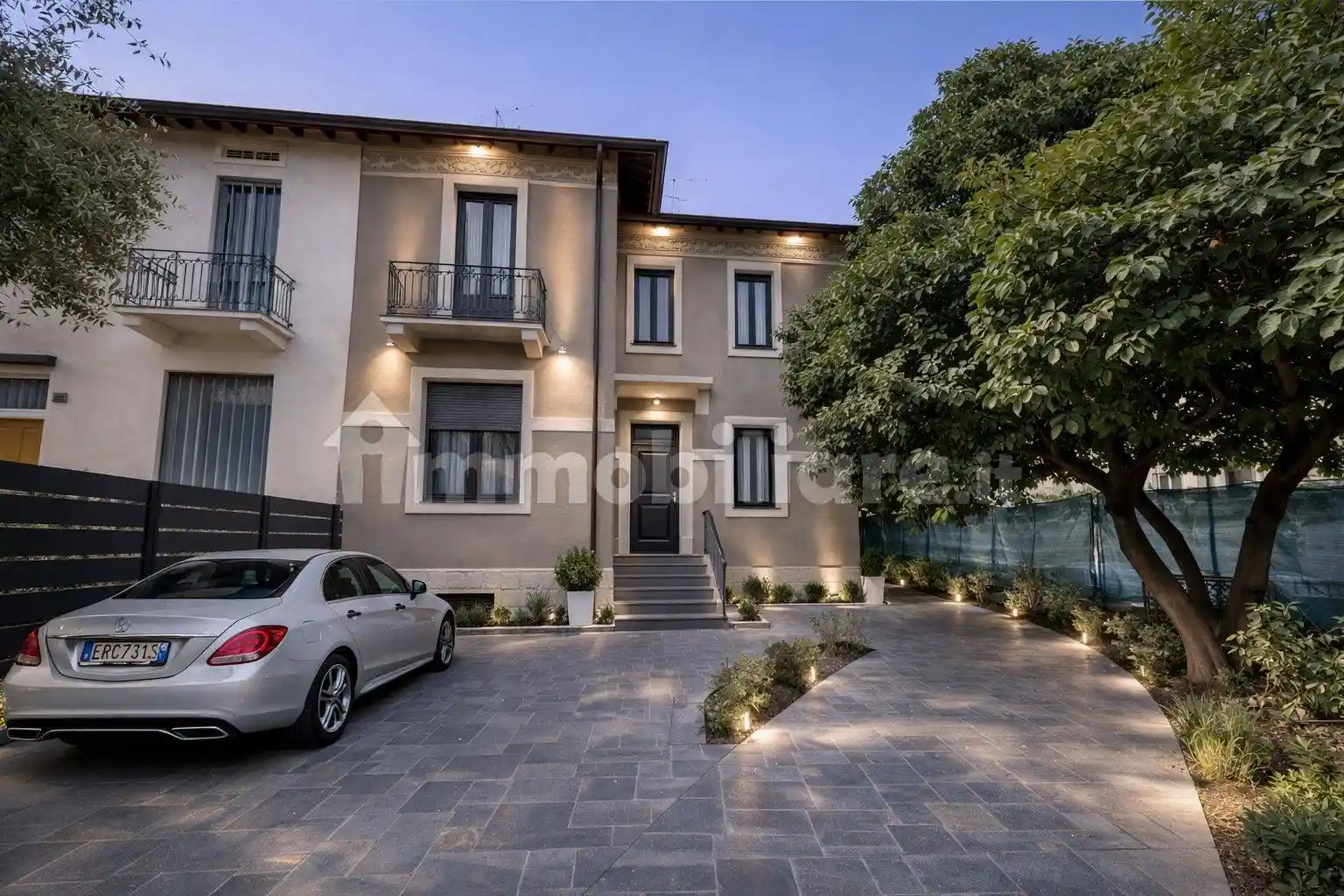 Villa in vendita a Milano