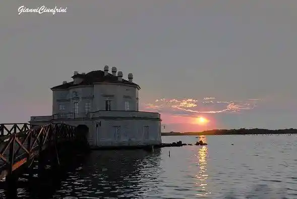 Casa indipendente in affitto a Bacoli