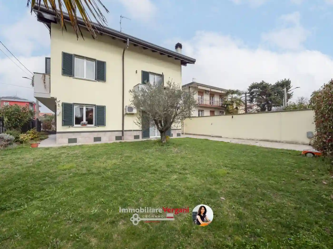Villa - foto 2