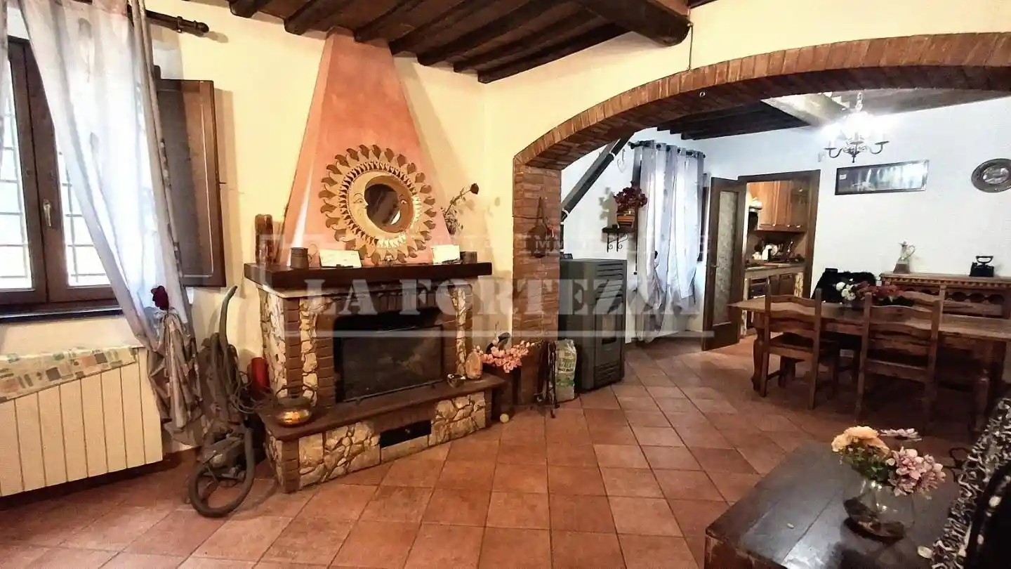 Casa indipendente in vendita a San Giuliano Terme