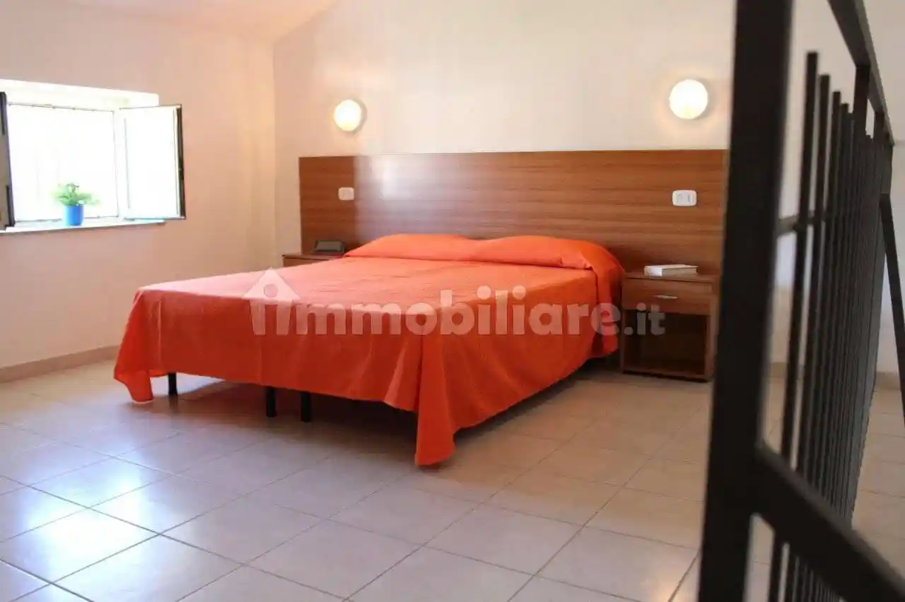 Palazzo - Edificio in vendita a Furnari