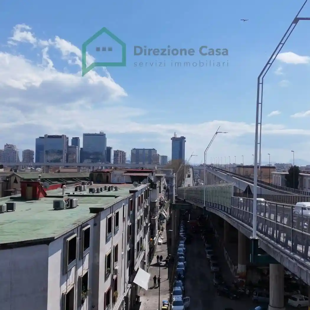 Appartamento in vendita a Napoli