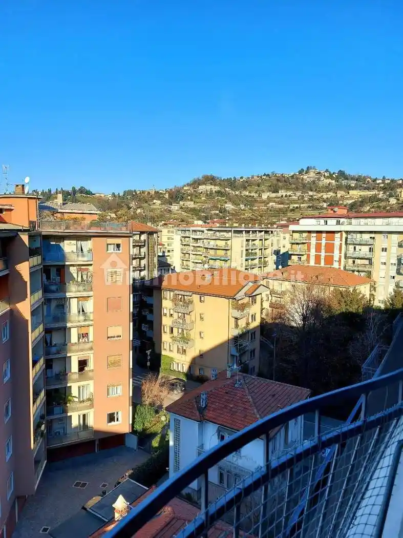 Attico - Mansarda in affitto a Bergamo
