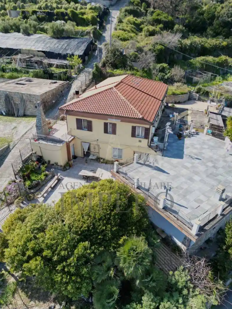 Villa in vendita a Bordighera
