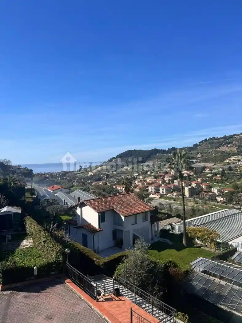 Appartamento in vendita a Bordighera