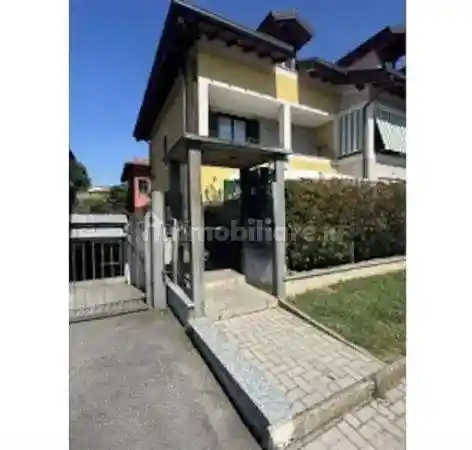 Appartamento in vendita a Castelletto Sopra Ticino