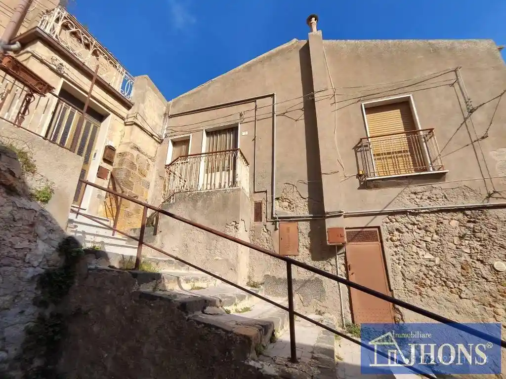 Casa indipendente in vendita a Enna
