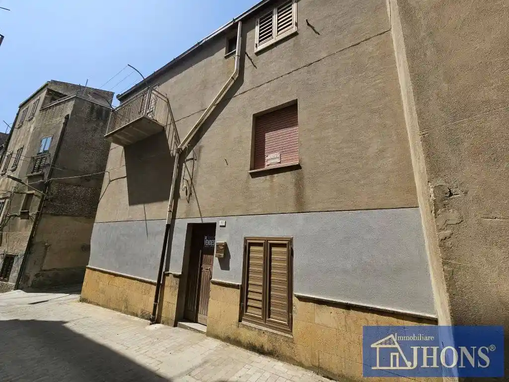 Casa indipendente in vendita a Enna