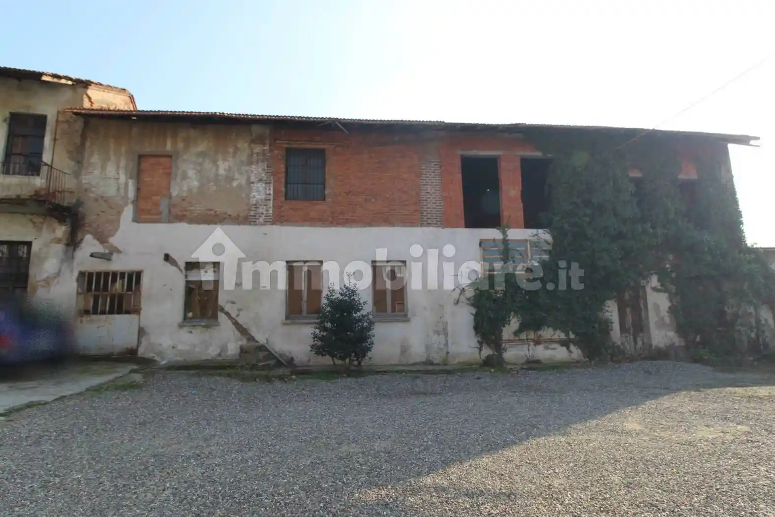 Rustico - Casale in vendita a Marnate